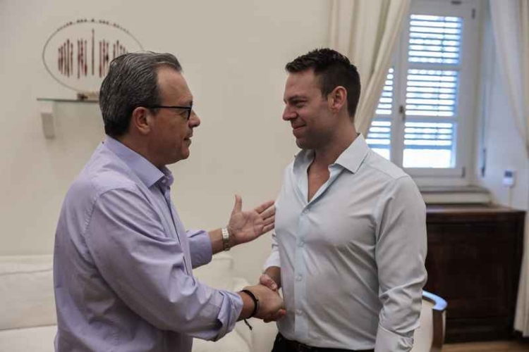 Συνάντηση του προέδρου του ΣΥΡΙΖΑ - Προοδευτική Συμμαχία Στέφανου Κασσελάκη με τον πρόεδρο της Κοινοβουλευτικής Ομάδας του κόμματος Σωκράτη Φάμελλο, Τρίτη 26 Σεπτεμβρίου 2023.
(ΓΙΩΡΓΟΣ ΚΟΝΤΑΡΙΝΗΣ/EUROKINISSI)