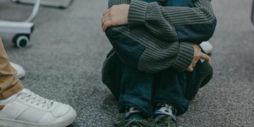 Κρήτη: Χλεύασαν, έδειραν κι έβαλαν σακούλα στο κεφάλι 15χρονου συμμαθητή τους