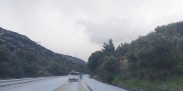 Χιόνια στο ύψος των Λιμνών στην Εθνική οδό Αγ. Νικολάου-Νεάπολης