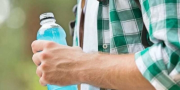 Τα ενεργειακά ποτά συνδέονται με κακή ποιότητα ύπνου των νέων