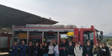 1ο Γυμνάσιο Αγ. Νικολάου: Eπίσκεψη μαθητών στην Πολιτική Προστασία του δήμου και στην Πυροσβεστική