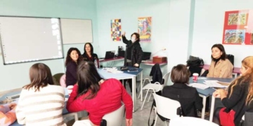 Ενδοσχολική επιμόρφωση στο 1ο δημοτικό σχολείο Αγίου Νικολάου για το περιβαλλοντικό αποτύπωμα της διατροφής