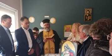 Φροντίζουν το παιδί μέχρι τη νηπιακή ηλικία καθώς και τη μητέρα έγγαμη, άγαμη