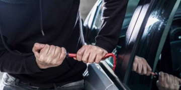 Kρήτη: εξιχνιάστηκαν υποθέσεις κλοπών σε αυτοκίνητα