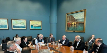 Σύσκεψη στο Υπουργείο Ναυτιλίας και Νησιωτικής Πολιτικής με τα Επιμελητήρια Κρήτης