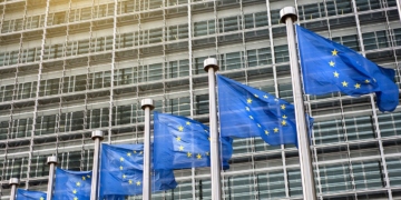 ΕΕ: Σε ισχύ από το Σάββατο ο ευρωπαϊκός νόμος για τις Ψηφιακές Υπηρεσίες – Βαριά πρόστιμα για τους παραβάτες