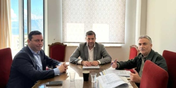 Συνάντηση Αντιπεριφερειάρχη Λασιθίου με το Δήμαρχο Αγίου Νικολάου και τον πρόεδρο Δ.Σ. «Εκπαιδευτική – Αναπτυξιακή ΠΛΟΗΓΟΣ»  