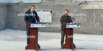 «Εδώ γίνεται πραγματικός πόλεμος, κάθε μέρα» – Όσα είπαν Μητσοτάκης-Ζελένσκι μετά την έκρηξη
