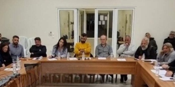 Σύσκεψη στο Μακρύ Γιαλό