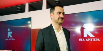 Κάλεσμα Αλ. Χαρίτση σε ΣΥΡΙΖΑ, ΠΑΣΟΚ, ΚΚΕ, Πλεύση για πρόταση δυσπιστίας κατά της κυβέρνησης «που παραβιάζει το Σύνταγμα»