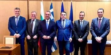Τριεθνής συνεργασία Ελλάδας-Βουλγαρίας-Ρουμανίας για τη δημιουργία πολυτροπικού διαδρόμου μεταφορών