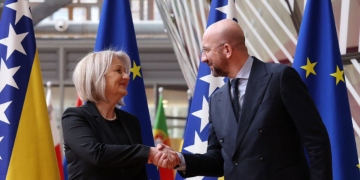 To Ευρωπαϊκό Συμβούλιο αποφάσισε να ξεκινήσει ενταξιακές διαπραγματεύσεις με τη Βοσνία-Ερζεγοβίνη