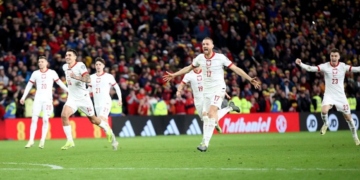 Euro 2024: Ο Σέζνι έστειλε την Πολωνία στα γήπεδα της Γερμανίας