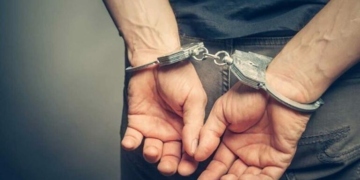 Κρήτη: Ενεπλάκη σε τροχαίο, εγκατέλειψε το θύμα στο δρόμο, αλλά συνελήφθη