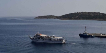 Το πρώτο δρομολόγιο από τον Άγιο Νικόλαο για τη Σπιναλόγκα (βίντεο)