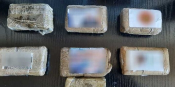 Συνελήφθησαν για διακίνηση ναρκωτικών ουσιών, κατασχέθηκαν 652 γραμμάρια κατεργασμένης κάνναβης σε μορφή σοκολάτας