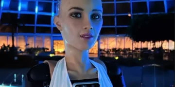 Η Sophia, το ρομπότ, έρχεται στην Κρήτη
