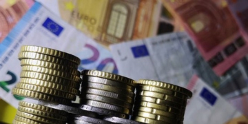 Πρωτογενές πλεόνασμα 2,95 δισ. ευρώ το πρώτο τρίμηνο