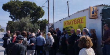Εκδήλωση τιμής και μνήμης στο μνημείων πεσόντων στην είσοδο της πόλης της Ιεράπετρας