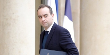 Η Γαλλία διέψευσε τα περί προθυμίας για «διάλογο» σχετικά με την Ουκρανία, που διαπίστωσε το ρωσικό υπουργείο Άμυνας