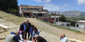 Αυτοψία στο Δικταίο Άντρο για τα έργα που αφορούν στο  αναβατόριο και την πλατεία Ευρώπης