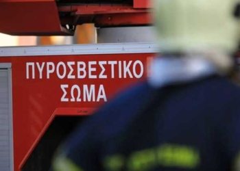 Κάηκε φορτηγό που εξετράπη της πορείας του στην ΕΟ Ηρακλείου-Αγίου Νικολάου
