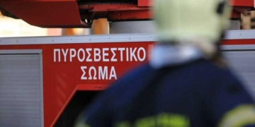 Κάηκε φορτηγό που εξετράπη της πορείας του στην ΕΟ Ηρακλείου-Αγίου Νικολάου