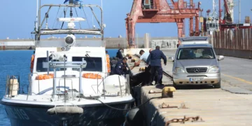 Γρίφος με το πτώμα στον Καρτερό: Κάτω των 40, σε καλή κατάσταση εν ζωή, τουλάχιστον 2-3 μήνες στη θάλασσα