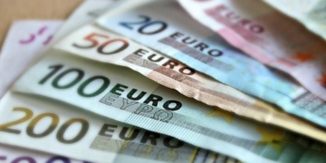 Ο «χάρτης» των πληρωμών από τον e-ΕΦΚΑ και τη ΔΥΠΑ έως τις 26 Απριλίου