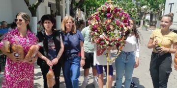 Είπαν τα Πάθη του Χριστού στα σοκάκια του Κρούστα (βίντεο)
