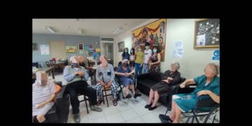 Επισκέψεις εφήβων του 3ου Γυμνασίου Αγίου Νικολάου στη Μ.Φ.Η. Αγίας Τριάδας