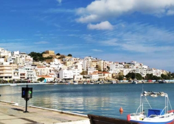 Η χρέωση για την εναπόθεση σκαφών στο λιμένα Σητείας