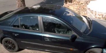 Μεγάλη η αναστάτωση για το αγοράκι που κλειδώθηκε στο αυτοκίνητο