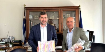 Δωρεάν οδοντόβουρτσες από την Περιφέρεια Κρήτης σε μαθητές της Α’ & Β΄ Δημοτικού στα σχολεία της Π.Ε. Λασιθίου στο πλαίσιο πρόληψης της στοματικής υγείας