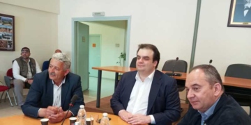 Σύσκεψη στο Οροπέδιο Λασιθίου υπό τον Υπουργό Παιδείας Κυριάκο Πιερρακάκη