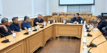Συνάντηση στην Περιφέρεια για την αξιοποίηση της αδιάθετης ντομάτας Ιεράπετρας