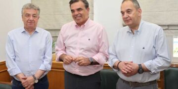 Συνάντηση Περιφερειάρχη Κρήτης με τον αντιπρόεδρο της Κομισιόν και τον Α΄ Αντιπρόεδρο της Ελληνικής Βουλής