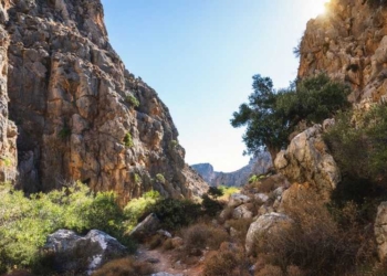 Τη ζωή της έχασε στο φαράγγι των Χοχλακιων του δήμου Σητείας 72χρονη Γαλλίδα