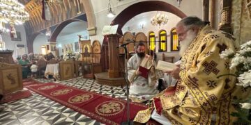 Η εορτή της Πεντηκοστής και ο Αρχιερατικός Εσπερινός της Γονυκλισίας στον πανηγυρίζοντα Ιερό Ενοριακό Ναό Αγίας Τριάδος στο Κεντρί Ιεράπετρας