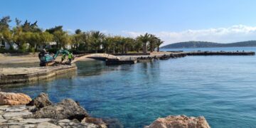 350 ξενοδοχεία στην Ελλάδα αντιμετωπίζουν πρόβλημα με αυθαίρετες κατασκευές στην παραλία