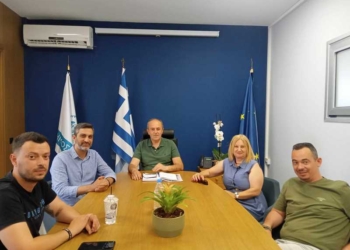 Συνάντηση Δημάρχου Ιεράπετρας με τον πρόεδρο και μέλη του Δ.Σ. του Εμπορικού Συλλόγου