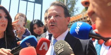 Ο πρόεδρος του ΔΣΑ Δ. Βερβεσός άσκησε απευθείας αυτεπάγγελτη πειθαρχική δίωξη σε βάρος του Απόστολου Λύτρα