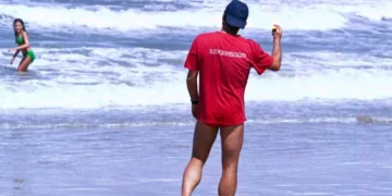 Δύο συλλήψεις για τον θάνατο 20χρονου ναυαγοσώστη, στις Καλύβες Αποκορώνου, μετά από διαπληκτισμό και συμπλοκή