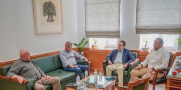 Με τον Πρόεδρο της ΕΣΕΕ συναντήθηκε ο Περιφερειάρχης Κρήτης