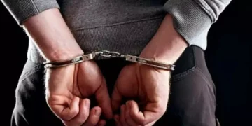 Είχε περισσότερα από 12 κιλά λαθραίου καπνού στην κατοχή του