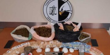 Συνελήφθησαν δύο ημεδαποί -κατασχέθηκαν 1.200 γραμμάρια  κάνναβης, 235 γραμμάρια κοκαΐνης