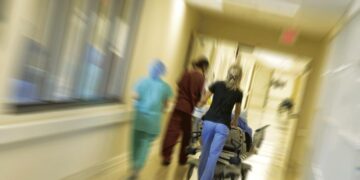 Κρήτη: Αγώνας δρόμου στα ΤΕΠ για να εξυπηρετηθούν εκατοντάδες ασθενείς στις εφημερίες