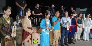 Με εξαιρετική επιτυχία και με την παρουσία πλήθους κόσμου πραγματοποιήθηκε η εκδήλωση  «Πόντος -Κρήτη, Συνάντηση παράδοσης»