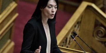 Νάντια Γιαννακοπούλου: Δηλώνω υποψήφια για την ηγεσία του ΠΑΣΟΚ