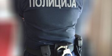 Σερβία: Συνελήφθη άνδρας με βαλλίστρα και βέλη στο σακίδιό του
